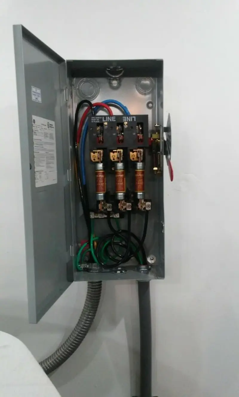 Three-phase disconnect switch installed for Electrical Wiring & Rewiring in Kendale Lakes